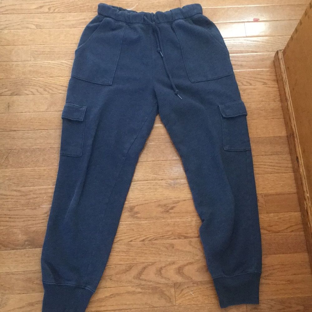 VS navy blue sweatpants